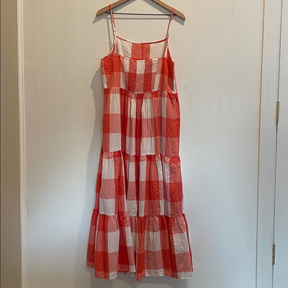 LOU & GREY Gingham Check Tiered Tank Midi Smocked Dress in Coral/White Size L - Picture 9 of 11